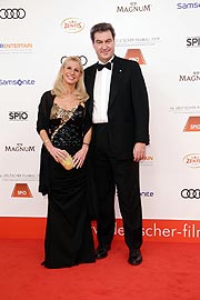 Markus Söder mit Frau Karin Baumüller-Söder  @ Deutscher Filmball 2019 (© SPIO / Foto: Jessica Kassner)